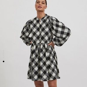 New Vila dress size 10 (42 EU) black & white